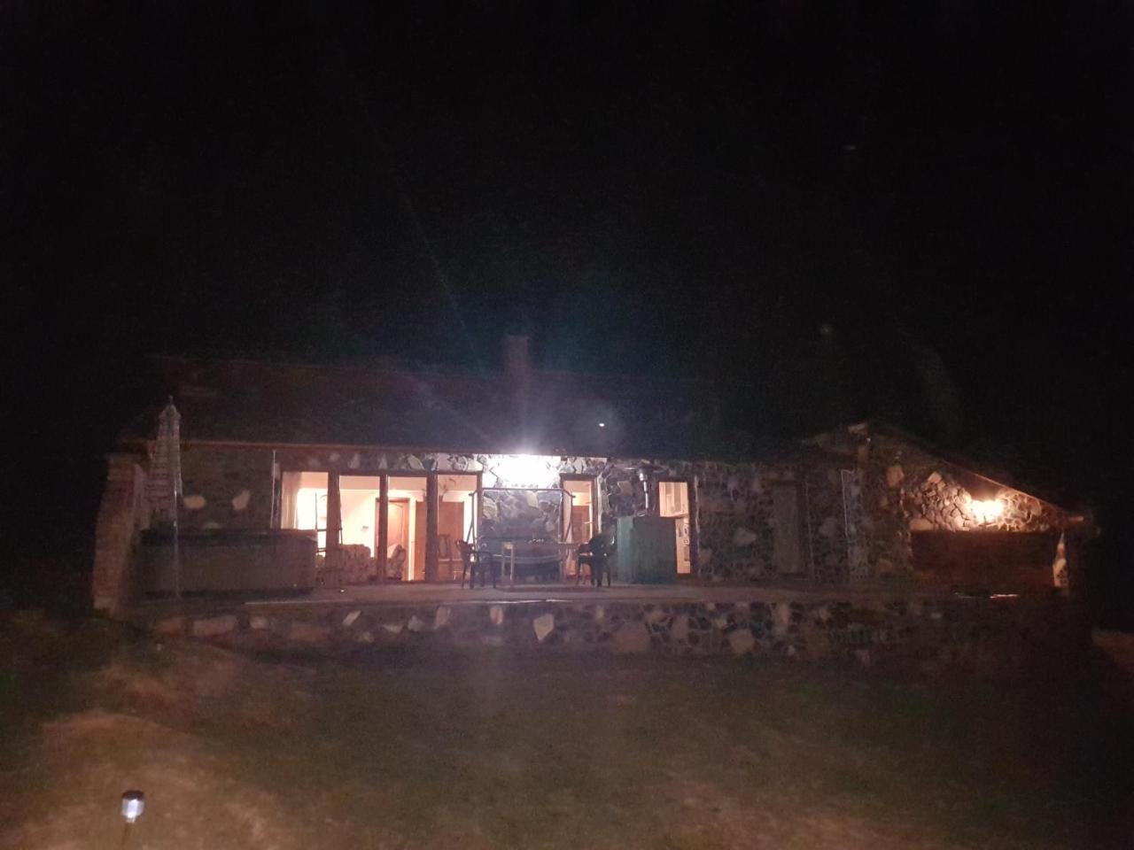 Old Stone Villa Obarok Esterno foto